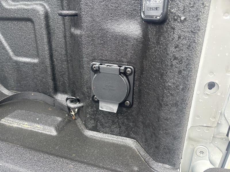 GMC Sierra 1500 Denali Ultimate Crew Cab 4WD 2023