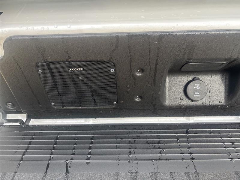 GMC Sierra 1500 Denali Ultimate Crew Cab 4WD 2023