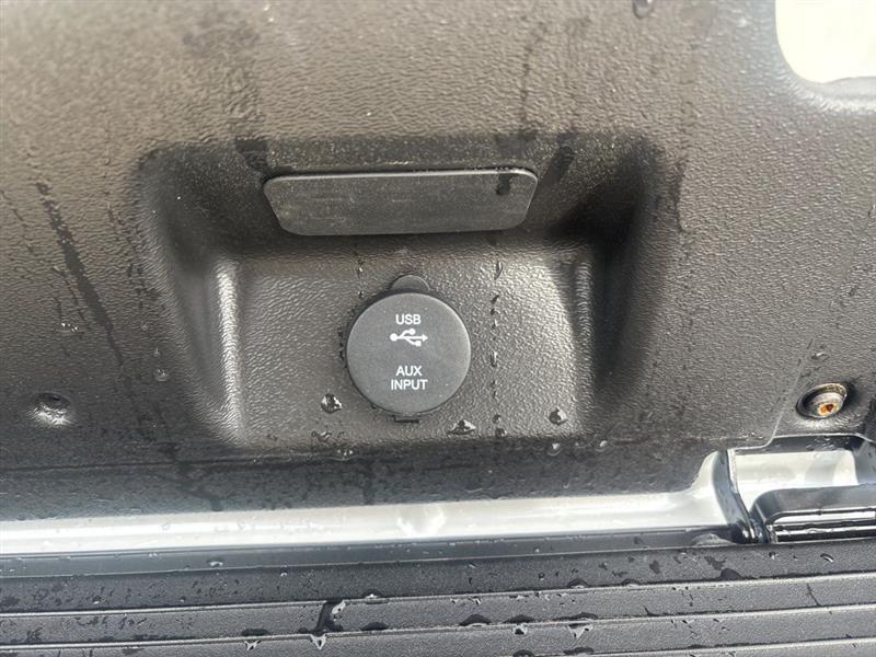 GMC Sierra 1500 Denali Ultimate Crew Cab 4WD 2023