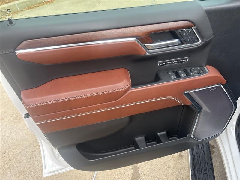 GMC Sierra 1500 Denali Ultimate Crew Cab 4WD 2023