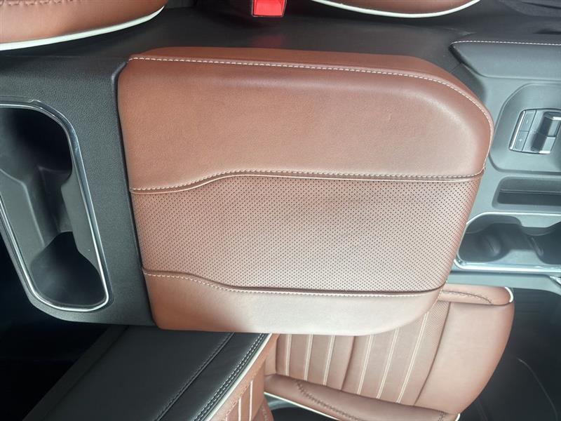 GMC Sierra 1500 Denali Ultimate Crew Cab 4WD 2023