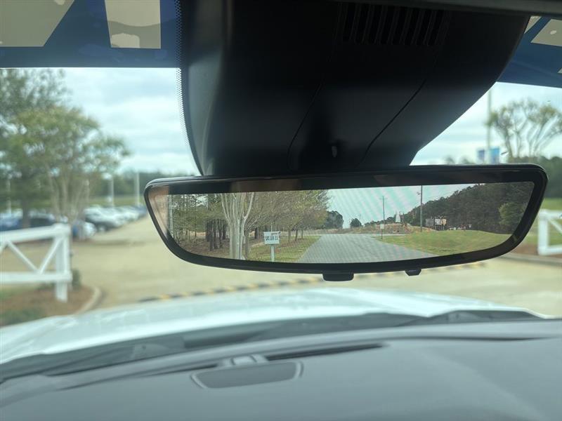 GMC Sierra 1500 Denali Ultimate Crew Cab 4WD 2023