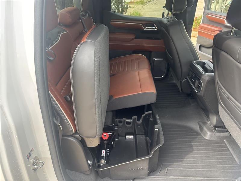 GMC Sierra 1500 Denali Ultimate Crew Cab 4WD 2023