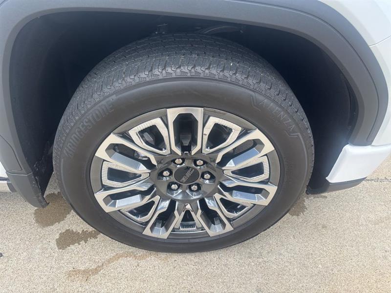 GMC Sierra 1500 Denali Ultimate Crew Cab 4WD 2023