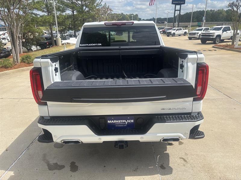 GMC Sierra 1500 Denali Ultimate Crew Cab 4WD 2023