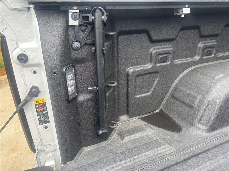 GMC Sierra 1500 Denali Ultimate Crew Cab 4WD 2023