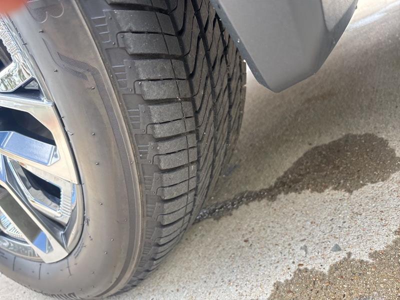 GMC Sierra 1500 Denali Ultimate Crew Cab 4WD 2023