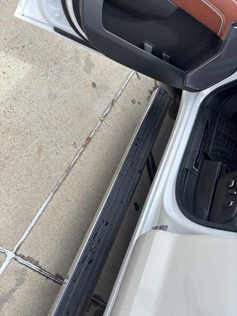 GMC Sierra 1500 Denali Ultimate Crew Cab 4WD 2023