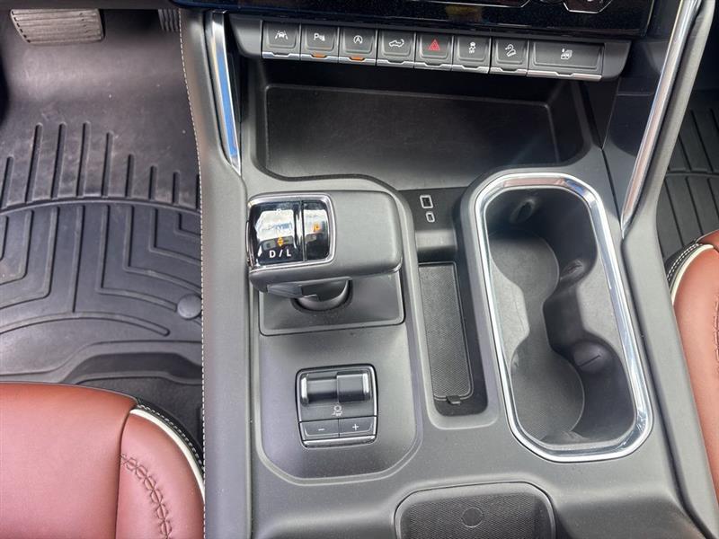 GMC Sierra 1500 Denali Ultimate Crew Cab 4WD 2023