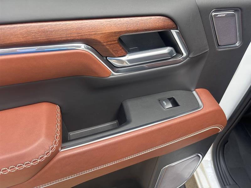 GMC Sierra 1500 Denali Ultimate Crew Cab 4WD 2023