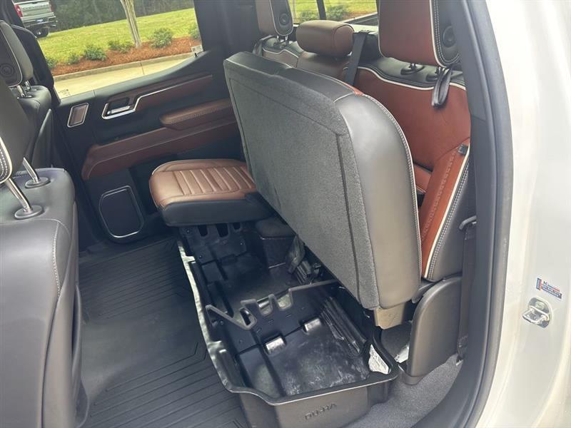 GMC Sierra 1500 Denali Ultimate Crew Cab 4WD 2023