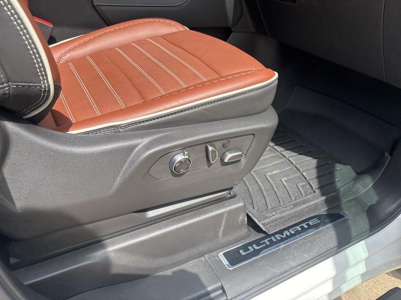 GMC Sierra 1500 Denali Ultimate Crew Cab 4WD 2023