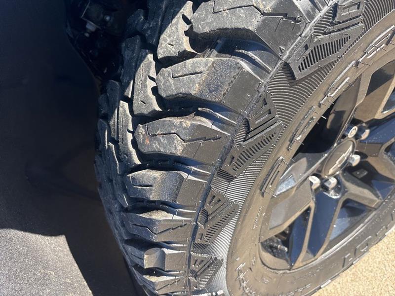 Chevrolet Silverado 1500 Trail Boss Custom Crew Cab 4WD 2022