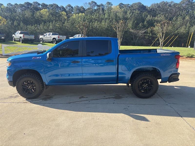 Chevrolet Silverado 1500 Trail Boss Custom Crew Cab 4WD 2022