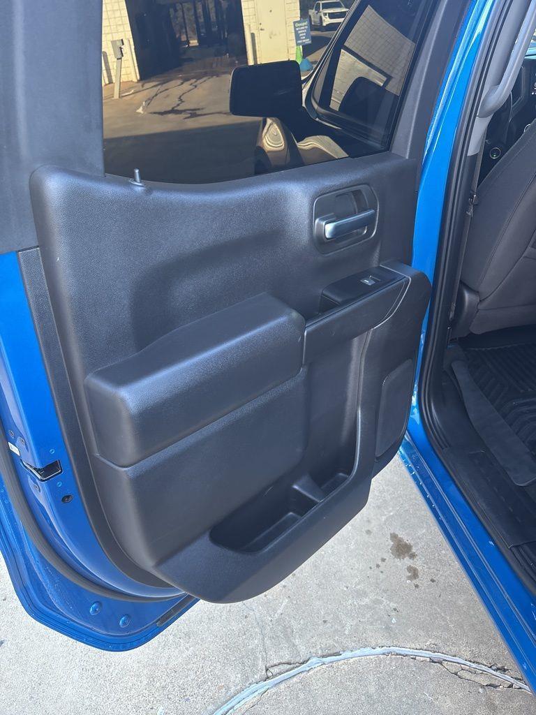 Chevrolet Silverado 1500 Trail Boss Custom Crew Cab 4WD 2022