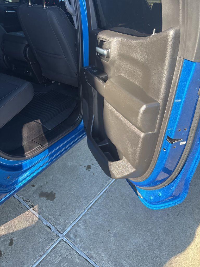 Chevrolet Silverado 1500 Trail Boss Custom Crew Cab 4WD 2022