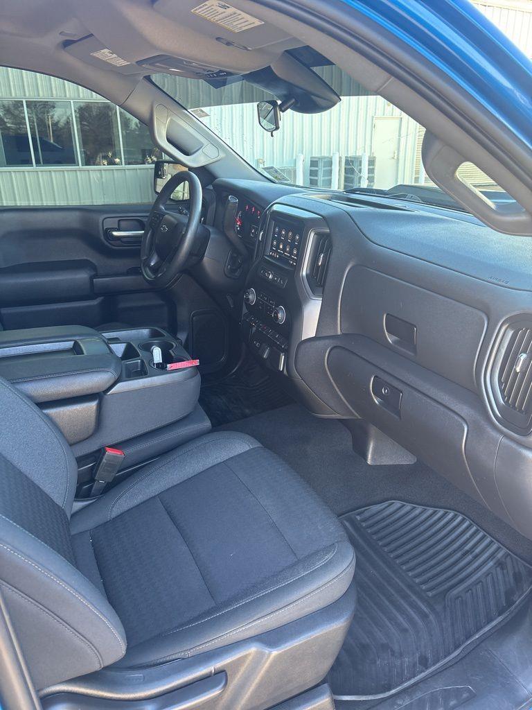 Chevrolet Silverado 1500 Trail Boss Custom Crew Cab 4WD 2022