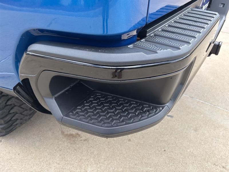 Chevrolet Silverado 1500 Trail Boss Custom Crew Cab 4WD 2022