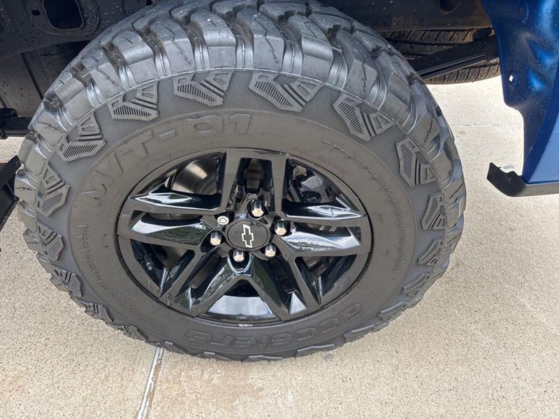 Chevrolet Silverado 1500 Trail Boss Custom Crew Cab 4WD 2022