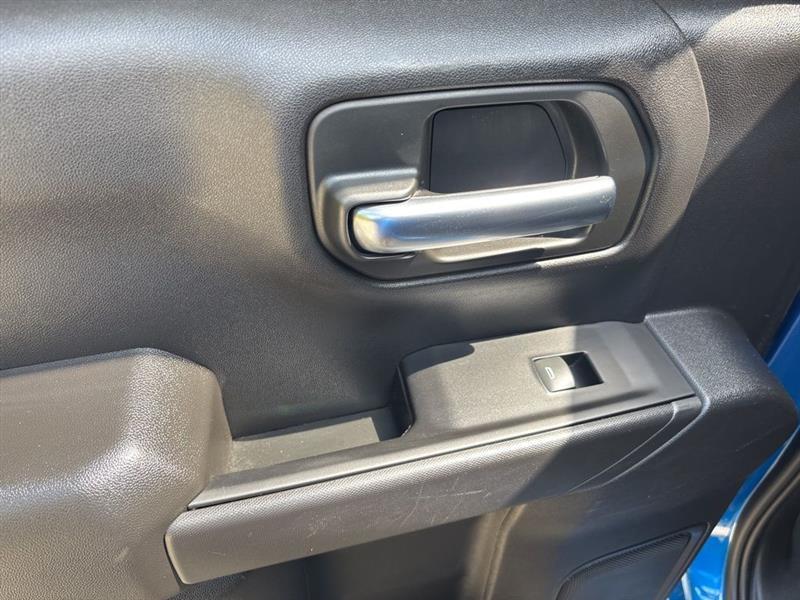 Chevrolet Silverado 1500 Trail Boss Custom Crew Cab 4WD 2022