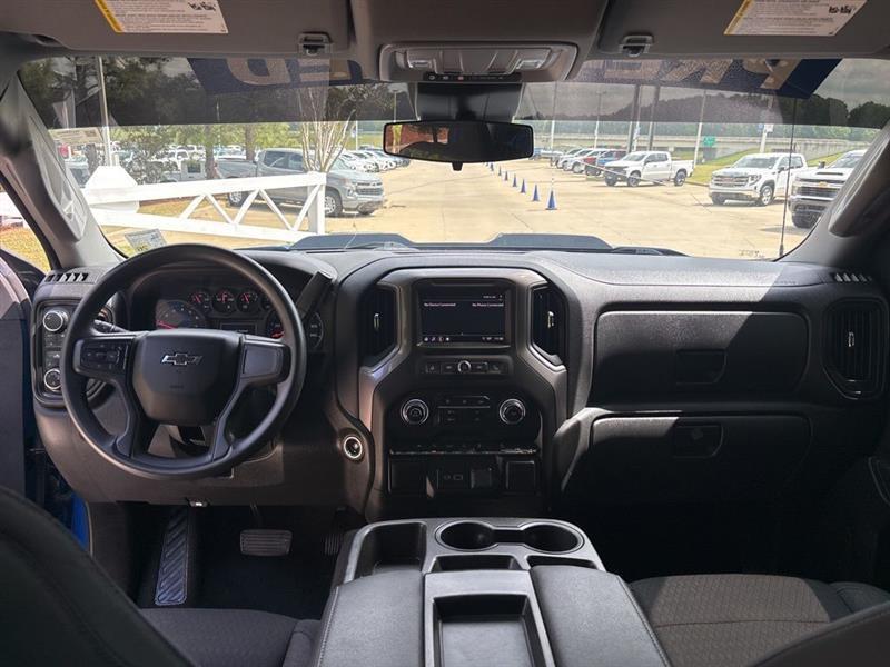 Chevrolet Silverado 1500 Trail Boss Custom Crew Cab 4WD 2022