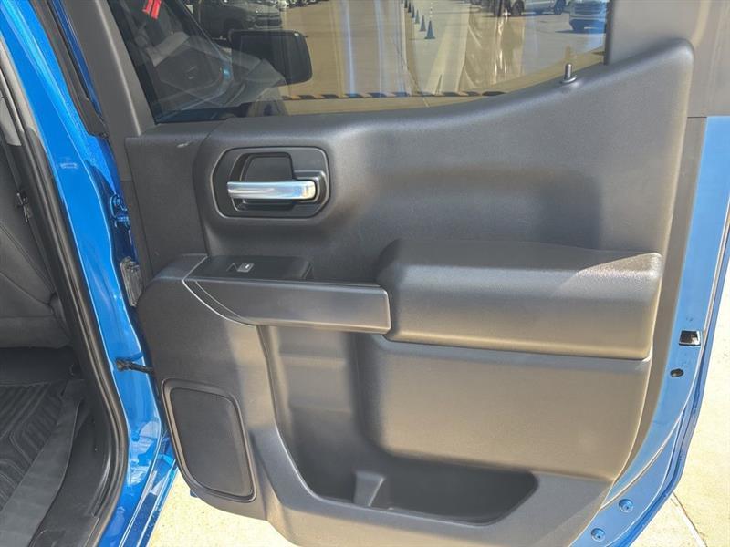 Chevrolet Silverado 1500 Trail Boss Custom Crew Cab 4WD 2022