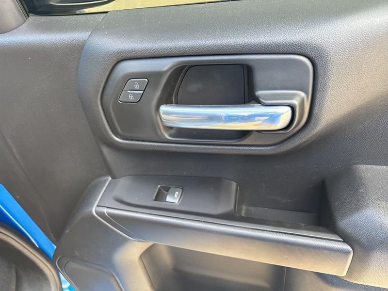 Chevrolet Silverado 1500 Trail Boss Custom Crew Cab 4WD 2022