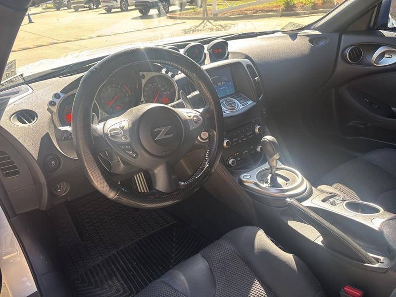 Nissan Z 370Z Roadster Touring 7AT 2019