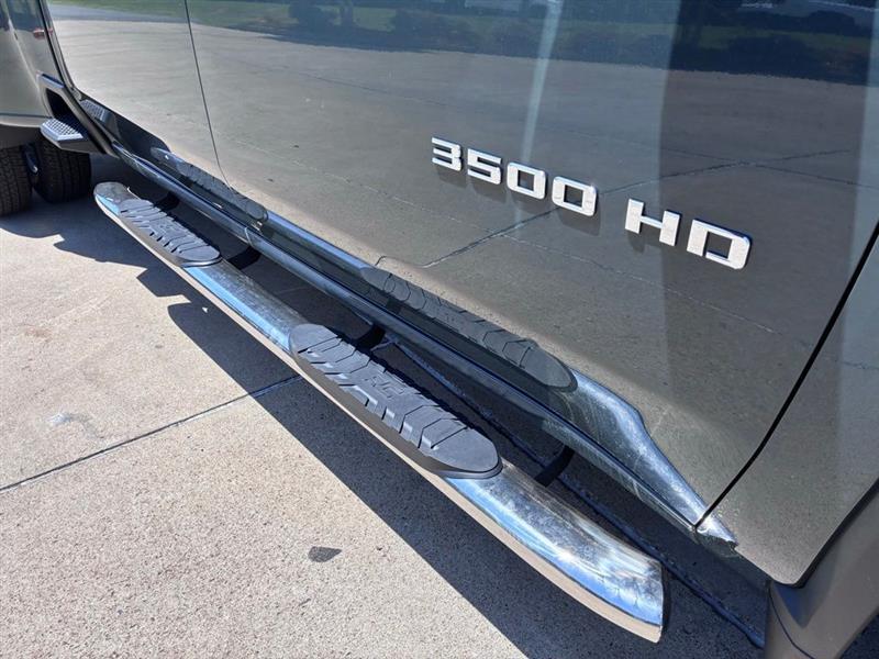 Chevrolet Silverado 3500HD LT Crew Cab 4WD 2025