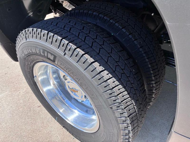 Chevrolet Silverado 3500HD LT Crew Cab 4WD 2025