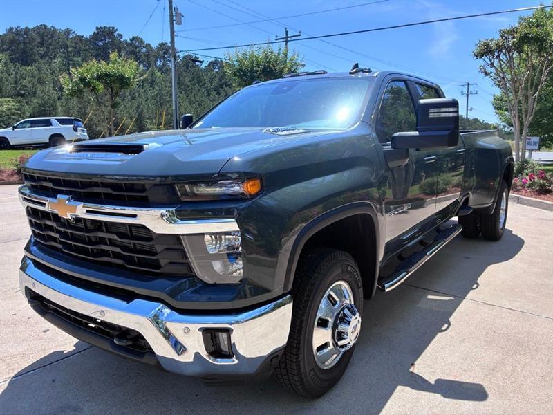 Chevrolet Silverado 3500HD LT Crew Cab 4WD 2025