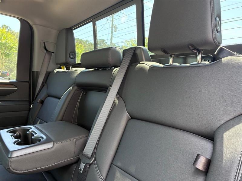 Chevrolet Silverado 3500HD LT Crew Cab 4WD 2025