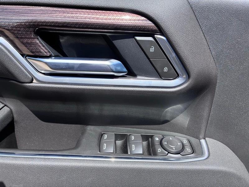 Chevrolet Silverado 3500HD LT Crew Cab 4WD 2025