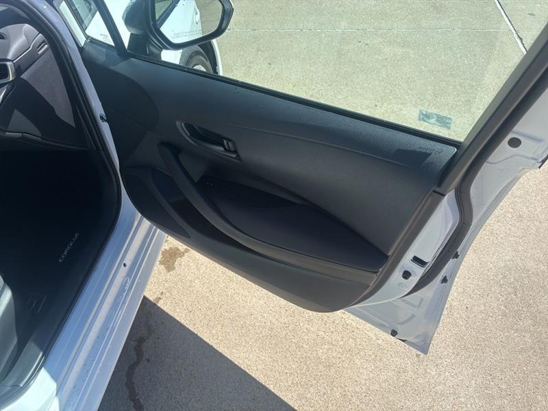 Toyota Corolla LE 2022