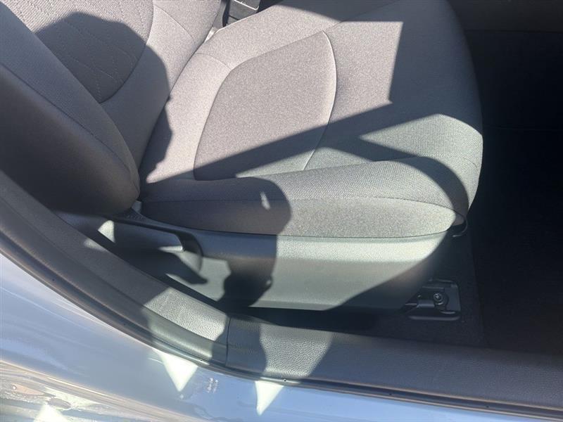 Toyota Corolla LE 2022