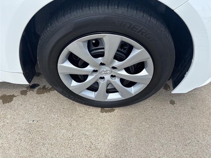 Toyota Corolla LE 2022