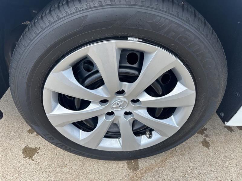 Toyota Corolla LE 2022