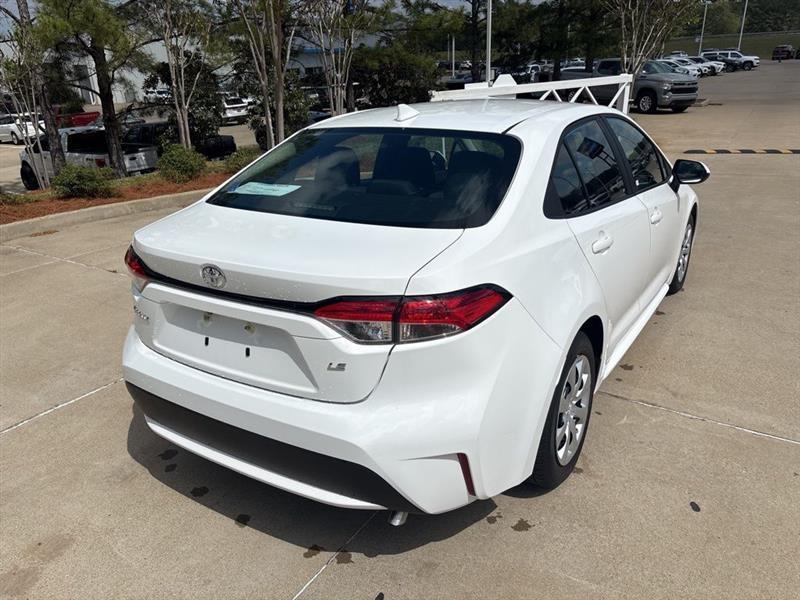 Toyota Corolla LE 2022