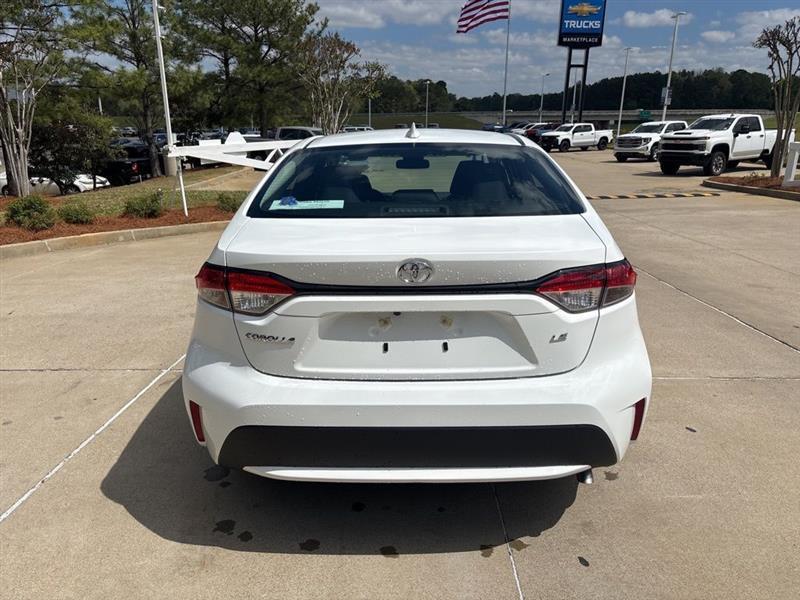 Toyota Corolla LE 2022