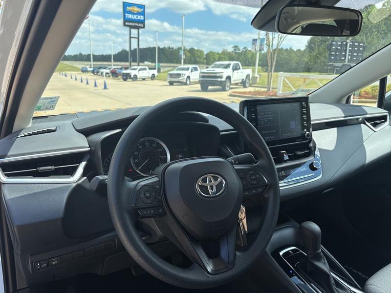 Toyota Corolla LE 2022
