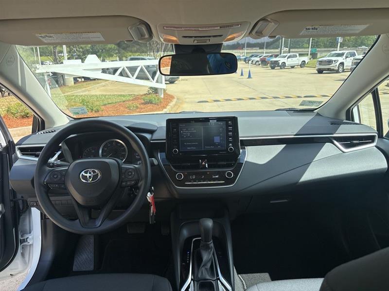 Toyota Corolla LE 2022