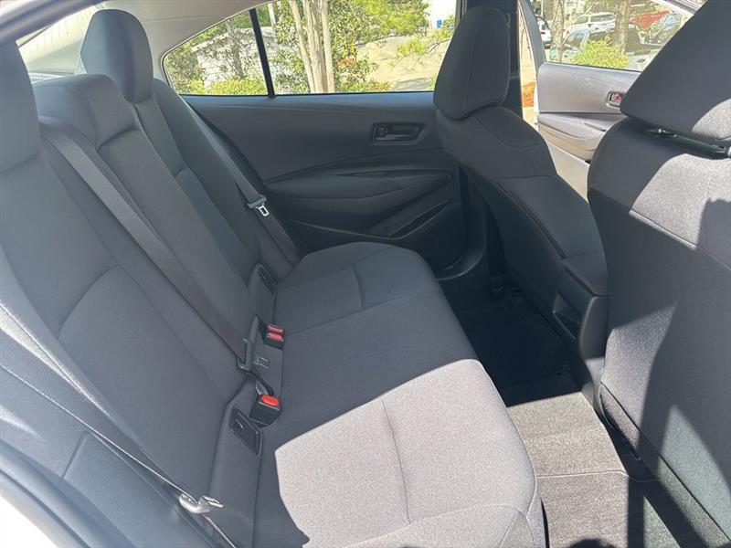 Toyota Corolla LE 2022