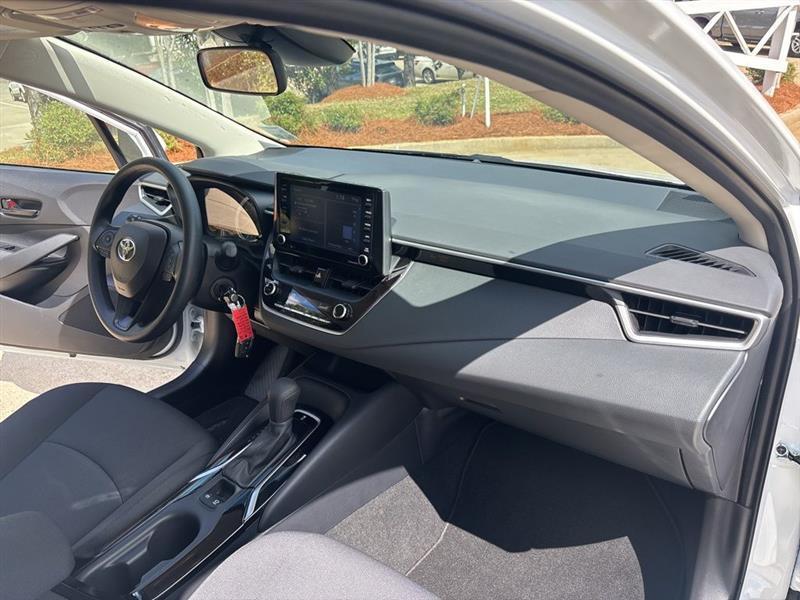 Toyota Corolla LE 2022