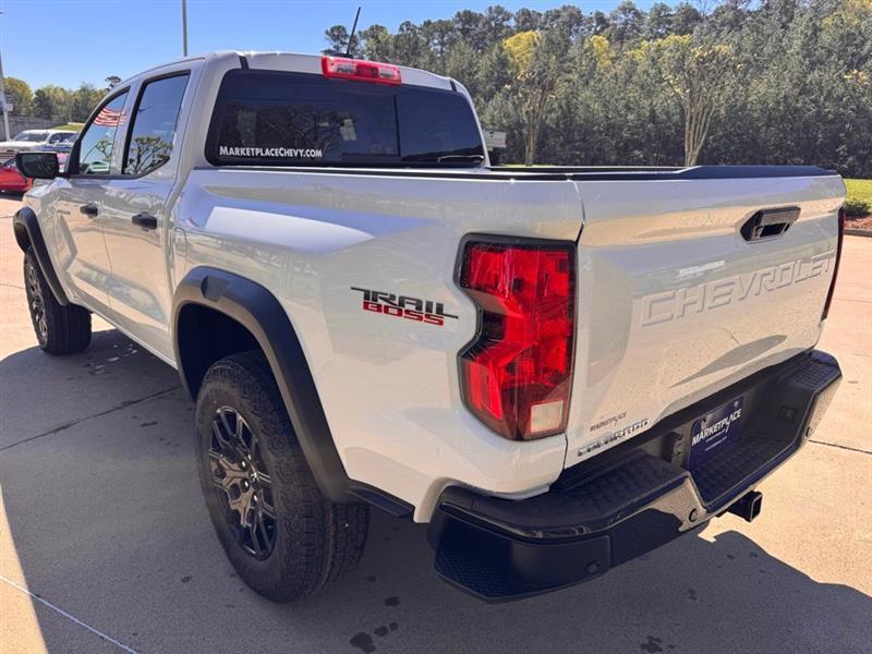 Chevrolet Colorado Trail Boss Crew Cab 4WD 2026
