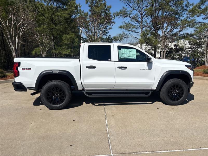 Chevrolet Colorado Trail Boss Crew Cab 4WD 2026