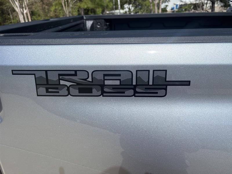 Chevrolet Silverado 2500HD LTZ Crew Cab Long Box 4WD 2026