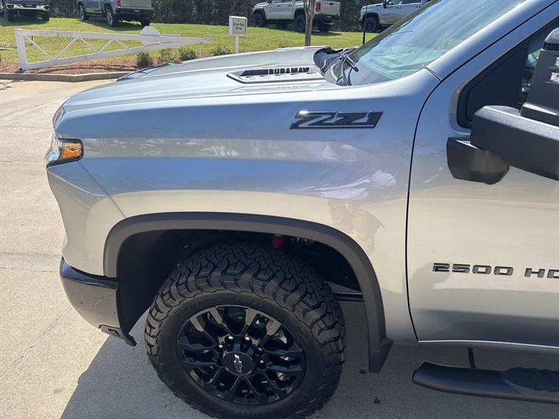 Chevrolet Silverado 2500HD LTZ Crew Cab Long Box 4WD 2026