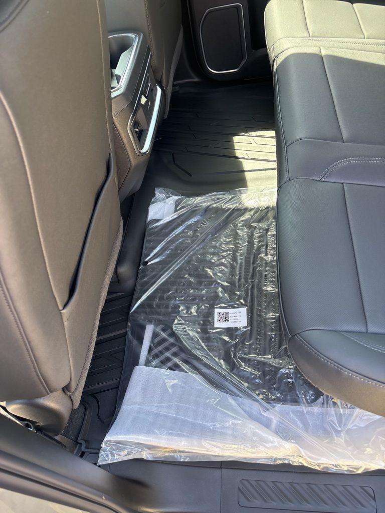 Chevrolet Silverado 2500HD LTZ Crew Cab Long Box 4WD 2026