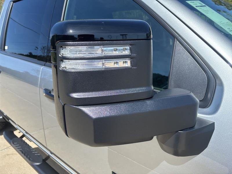 Chevrolet Silverado 2500HD LTZ Crew Cab Long Box 4WD 2026