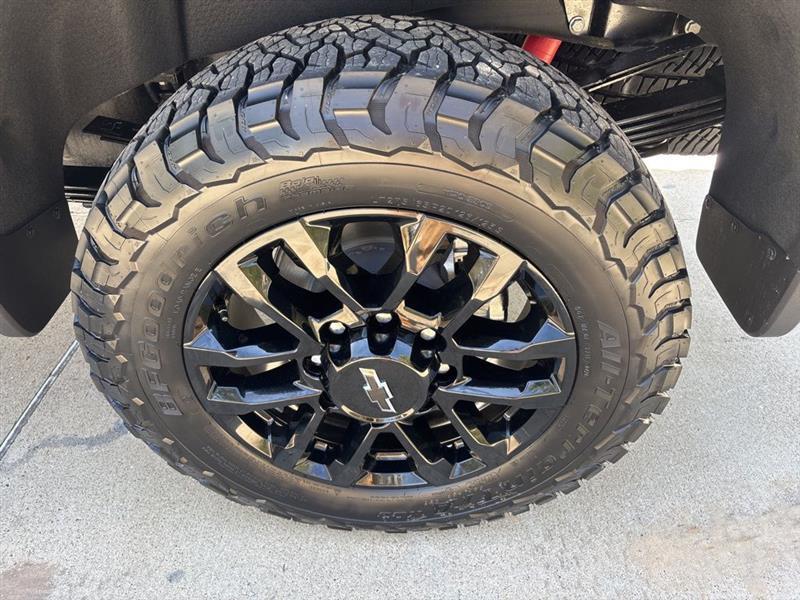 Chevrolet Silverado 2500HD LTZ Crew Cab Long Box 4WD 2026